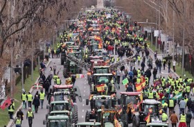 احتجاجات المزارعين تحاصر الحي الأوروبي في بروكسل