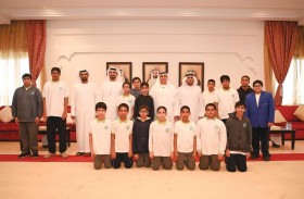 دائرة التعليم والمعرفة تطبّق مبادرة إشراك مدارس الشراكات في مجالس الأحياء