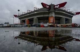 بلدية ميلانو تمنح الضوء الأخضر لبيع سان سيرو لميلان وإنتر 