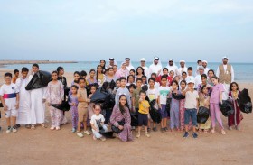 مهرجان سباق دلما التاريخي ينظم حملة لتنظيف شاطئ الجزيرة  