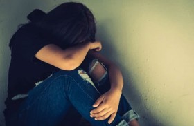 معلم يقتل طالبته خنقا 