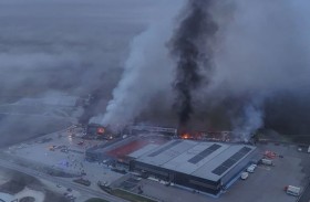 انفجار مصنع بسكويت يودي بحياة موظفيه