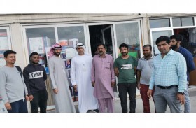 بلدية مدينة أبوظبي تنفذ حملات توعوية باللغتين العربية والأوردية لعمال مصفح الصناعية