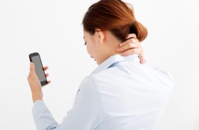 أعراض جسدية ناجمة عن الاستخدام المفرط للهواتف الذكية