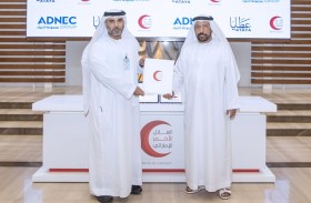 الهلال الأحمر و «أدنيك»تعززان شراكتهما الإنسانية والمجتمعية