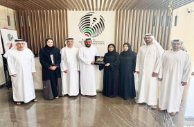 خلال اجتماعها العادي.. جمعية الصحفيين الإماراتية تعلن عن إطلاق أفضل صانع محتوى كجائزة ربع سنوية