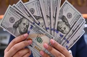 الدولار يستعد لتحقيق أكبر مكاسب أسبوعية منذ أكثر من عام بسبب أزمة إيران 