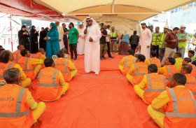 شرطة دبي تواصل مبادرة «ظلاً وأجراً» لتعزيز صحة وسلامة العمال
