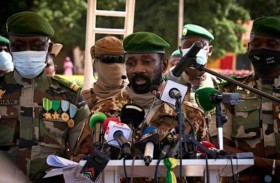  مالي تقترح جدولا زمنيا لإعادة السلطة إلى المدنيين 