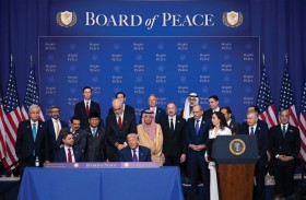 عبدالله بن زايد يعلن مساهمة الإمارات بـ 1.2 مليار دولار إضافية لدعم غزة