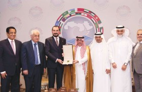 المنظمة العربيّة للسياحة تمنح الدكتور زياد خلف وسام السياحة العربيّة من الدرجة الأولى