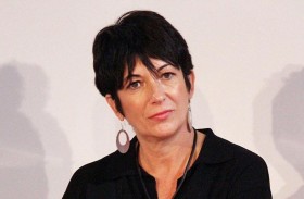 محامو ماكسويل يطلبون إجراء محاكمة جديدة 