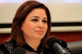إلهام شاهين تدعو لوقف تصوير المسلسلات