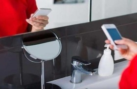 5 أسباب تدفعك لعدم اصطحاب هاتفك إلى الحمّام