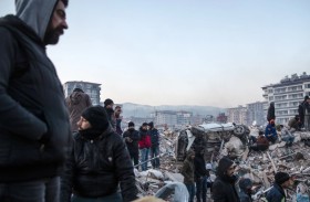 المغادرة أم البقاء؟ سكان مناطق الزلزال يعيشون الحيرة والفزع