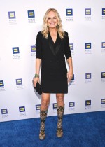 الممثلة السويدية الأمريكية مالين أكرمان لدى حضورها حفل عشاء حملة حقوق الإنسان لعام 2026 في لوس أنجلوس -ا ف ب 