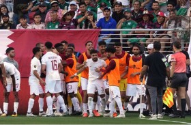 قطر تفاجئ المكسيك وتبلغ ربع نهائي كأس كونكاكاف 
