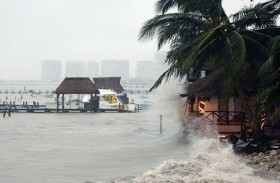 الإعصار هيلين يتجه نحو ولاية فلوريدا برياح عاتية 