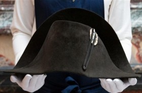 عرض قبعة لنابليون للبيع في مزاد.. كم سعرها؟
