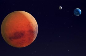 بقعة مظلمة تواصل زحفها على سطح المريخ منذ 50 عاماً