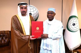 سفير الإمارات يقدم خطاب اعتماده إلى أمين عام منظمة التعاون الإسلامي