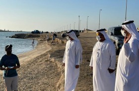 بلدية مدينة أبوظبي تنفذ جولات توعوية لمرتادي منطقة البحر بالباهية حفاظاً على المظهر العام