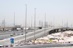 طرق دبي تفتتح جسراً رئيساً ضمن مشروع تطوير تقاطع شارع جرن السبخة مع شارع الشيخ محمد بن زايد