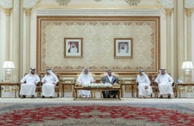 حاكم الشارقة يستقبل المهنئين بشهر رمضان الفضيل في قصر البديع العامر