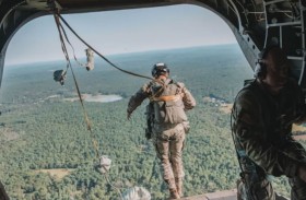 واشنطن تدرس نشر قوات محمولة جوا لتدخل محتمل بإيران