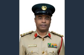  شرطة دبي تحذر من خطورة الوقوف في كتف الطريق