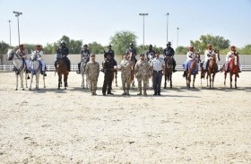 شرطة ماكون الأمريكية تطلع على الدوريات الخاصة بشرطة أبوظبي