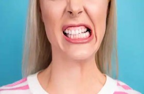 انتبه إلى هذه العلامات! فمك قد يكشف توترك 