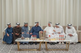 سيف بن زايد يقدم واجب العزاء في وفاة محمد عبدالكريم الزرعوني