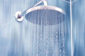 فوائد الاستحمام بالماء البارد في محاربة السمنة