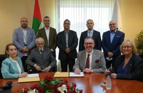جامعة الشارقة توقع اتفاقية مع كلية الجراحين الملكية بأدنبرة في مجال طب وجراحة الأسنان