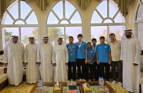 سالم بن سلطان القاسمي يكرم فريق أشبال الدراجات بنادي التعاون