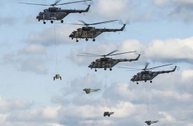 لأول مرة.. تدريبات جوية روسية لهبوط وإقلاع الطائرات من الطرق