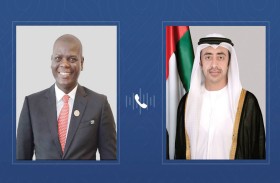 عبدالله بن زايد يتلقى اتصالاً هاتفياً من وزير العلاقات الدولية والتعاون في جنوب أفريقيا