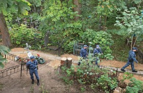 دفن بريجوجن في سان بطرسبرج بجنازة محدودة