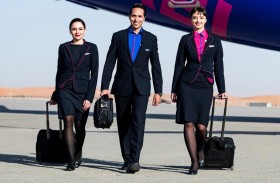 ويز إير أبوظبي تبدأ تسيير رحلاتها إلى جزيرة سانتوريني