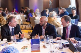 المكتب الوطني للإعلام يواصل جولاته التحضيرية لقمة بريدج بتنظيم طاولة مستديرة في لندن