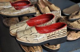المركوب.. حذاء الرجل السوداني من جلود الثعابين