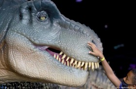 اكتشاف ديناصورات ضخمة بأسنان غريبة