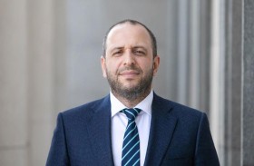 كبير المفاوضين الأوكرانيين أوميروف يرأس المخابرات الخارجية 