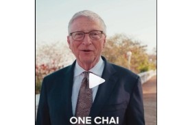 بيل غيتس في إعلان غريب لـ«شاي الكرك»