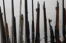 سوريا تسترد 24 قطعة سلاح أثرية مسروقة