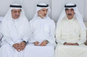 حاكم أم القيوين يقدم واجب العزاء في وفاة سلطان بن خليفة الحبتور