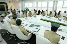 اللواء المري يترأس اجتماع مجلس التميز المؤسسي في شرطة دبي