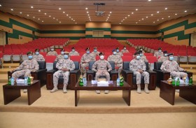 قائد القوات البرية يشهد تخريج دورة التفتيش التأهيلية الأولى