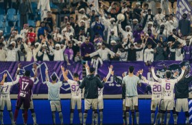 النواخذة يصطاد نسور الخور بحراً وجواً ويغادر القاع 